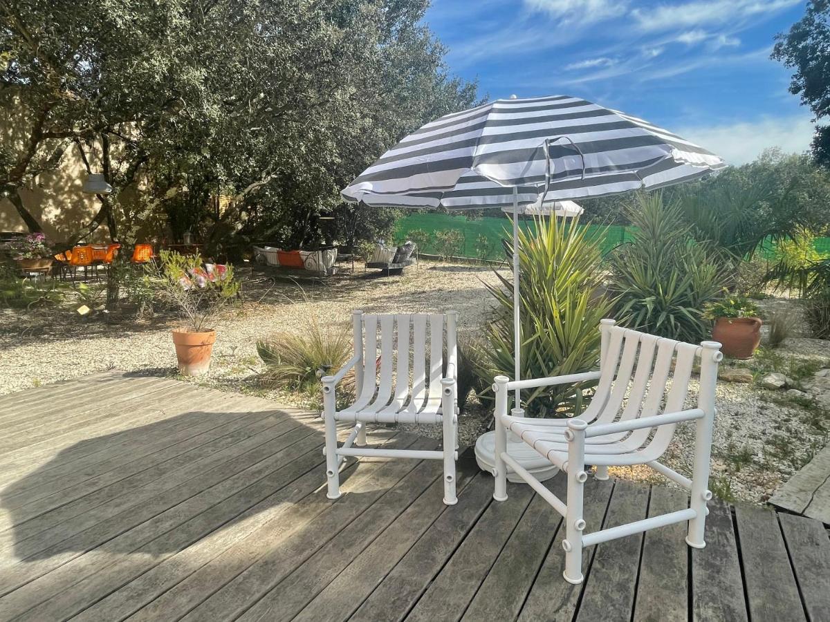 Le Calme De La Garrigue Panzió Russan Kültér fotó