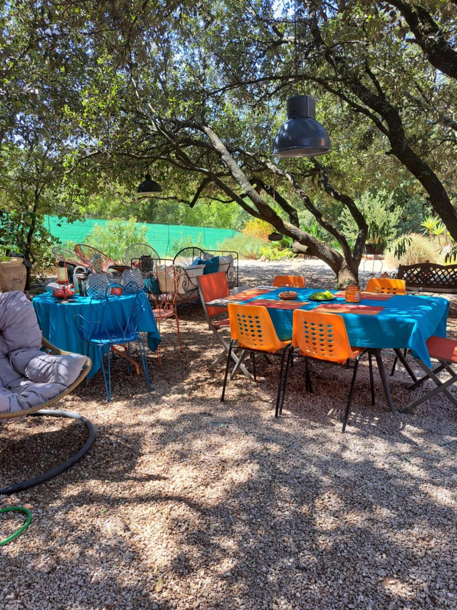 Le Calme De La Garrigue Panzió Russan Kültér fotó